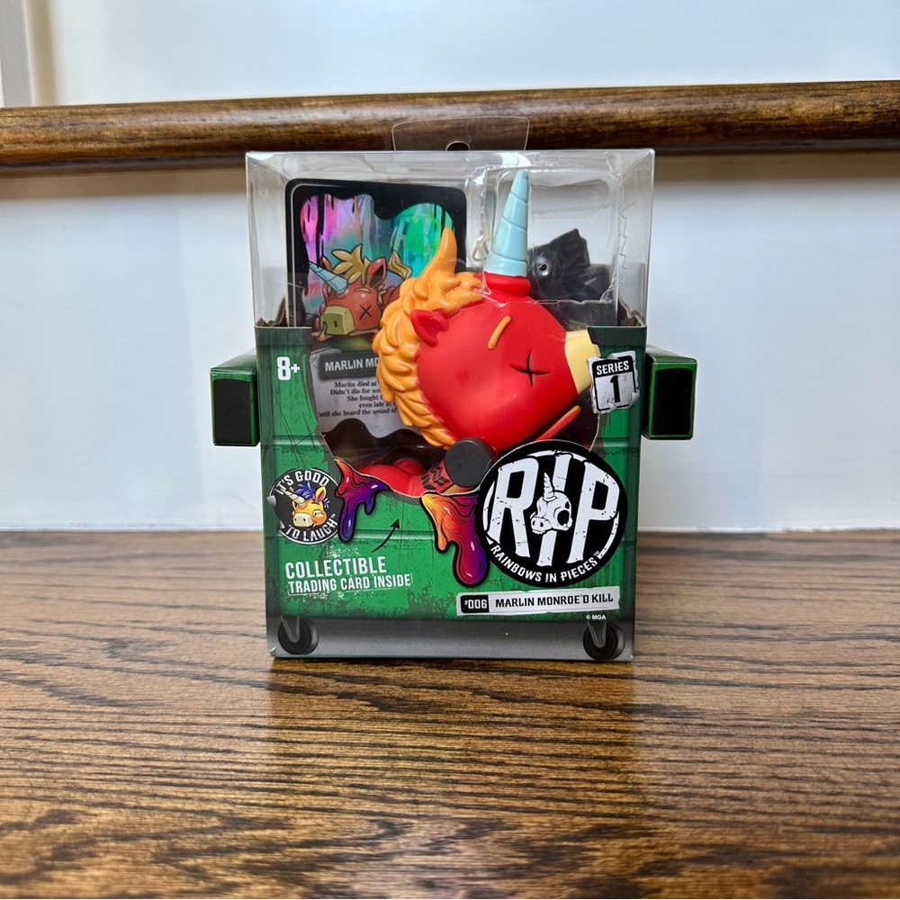 Rainbows In Pieces Marlin Monroe'D Kill Series 1 Zombie Unicorn w/ Trading Card